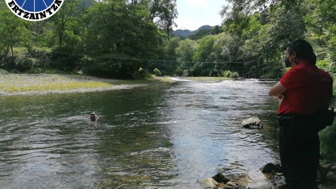 Son ya nueve las personas que han fallecido en los últimos dos años al intentar cruzar la frontera por el río Bidasoa./Ertzaina