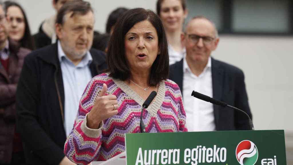 Beatriz Artolazabal participa en un acto electoral este sbado en Vitoria./EFE