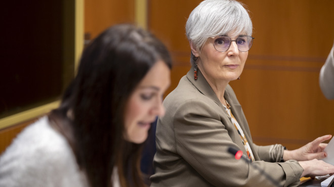 La directora de Emakunde, Miren Elgarresta, durante su comparecencia este miércoles ante el Parlamento Vasco./EFE