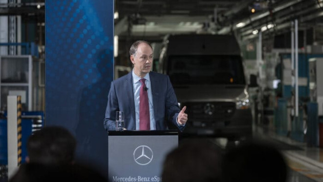 El responsable estratégico de Vans de Mercedes, Ingo Ettischer. / Mercedes