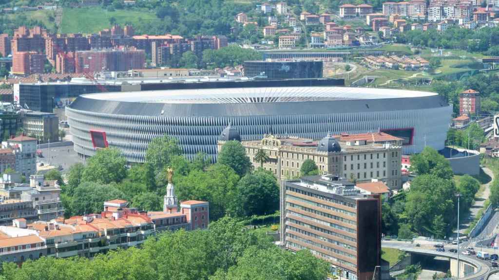 Estadio de San Mams / EP