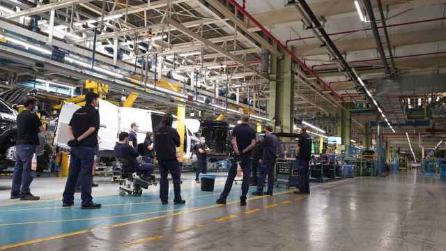 Actividad en la planta de Mercedes-Benz Vitoria / Europa Press