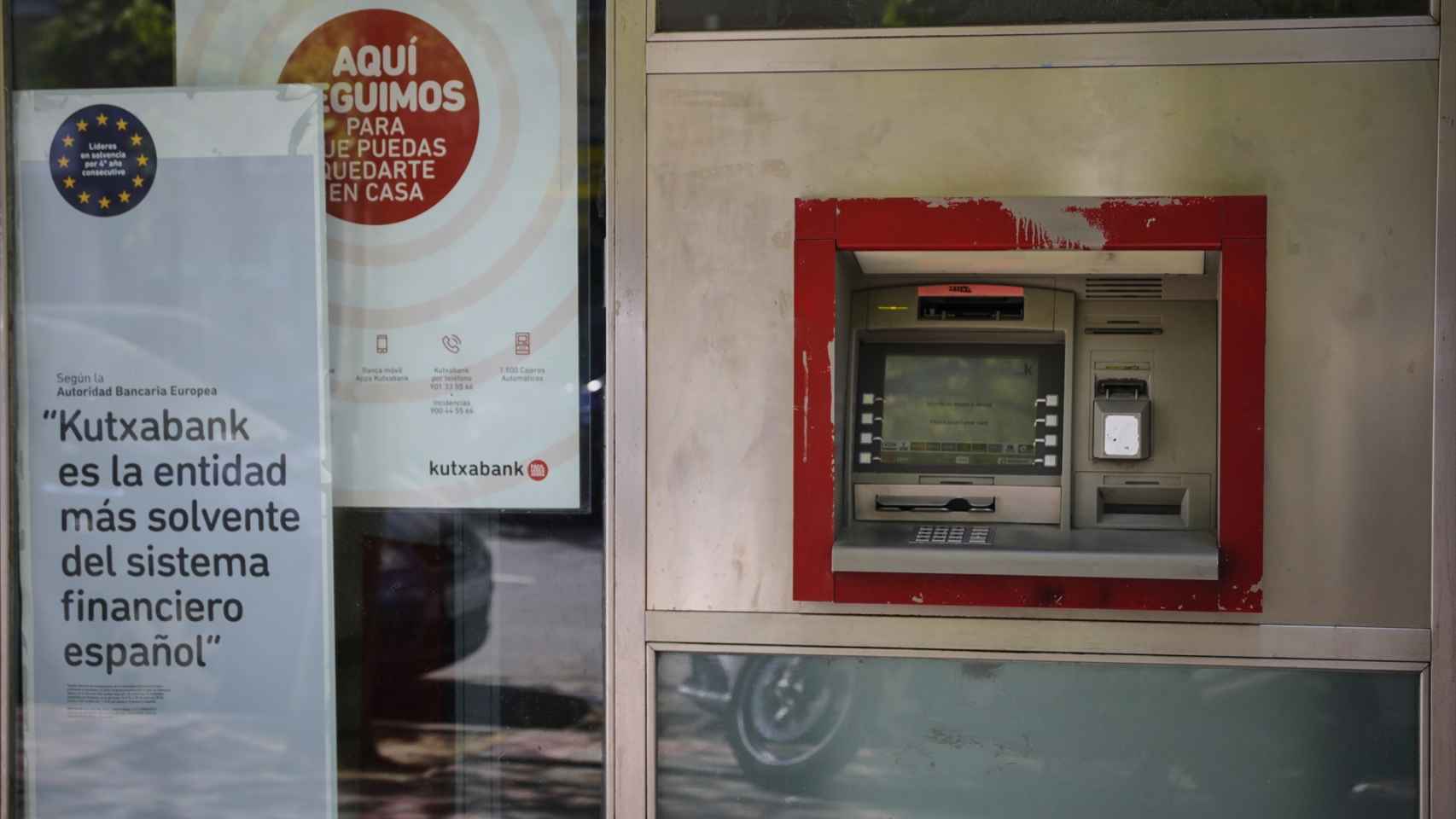 Imagen de un cajero de Kutxabank. / Europa Press