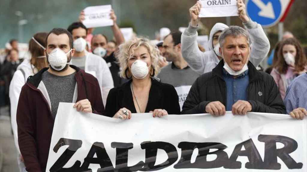 Manifestación por el derrumbe del vertedero de Zaldibar.