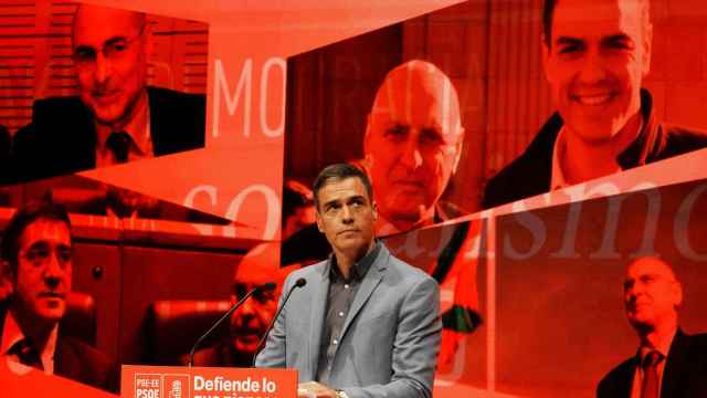 El secretario general del PSOE y presidente del Gobierno, Pedro Snchez, durante el homenaje a Rodolfo Ares / H.Bilbao - Europa Press