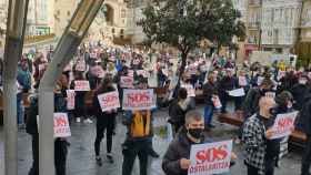 Imagen facilitada por 'Kutxiko Taskeroak' de la concentracin de hosteleros de este viernes en la Virgen Blanca de Vitoria-Gasteiz.