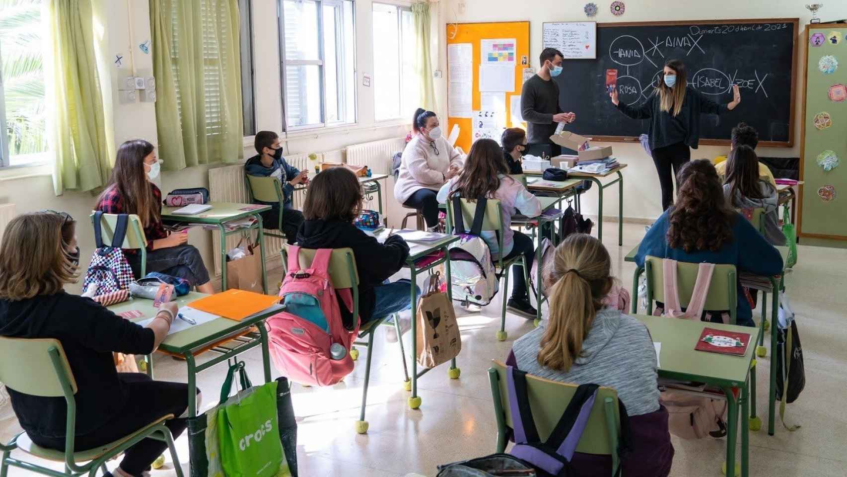 Dos de cada tres alumnos vascos siente que ha bajado su nivel por la pandemia. / EP