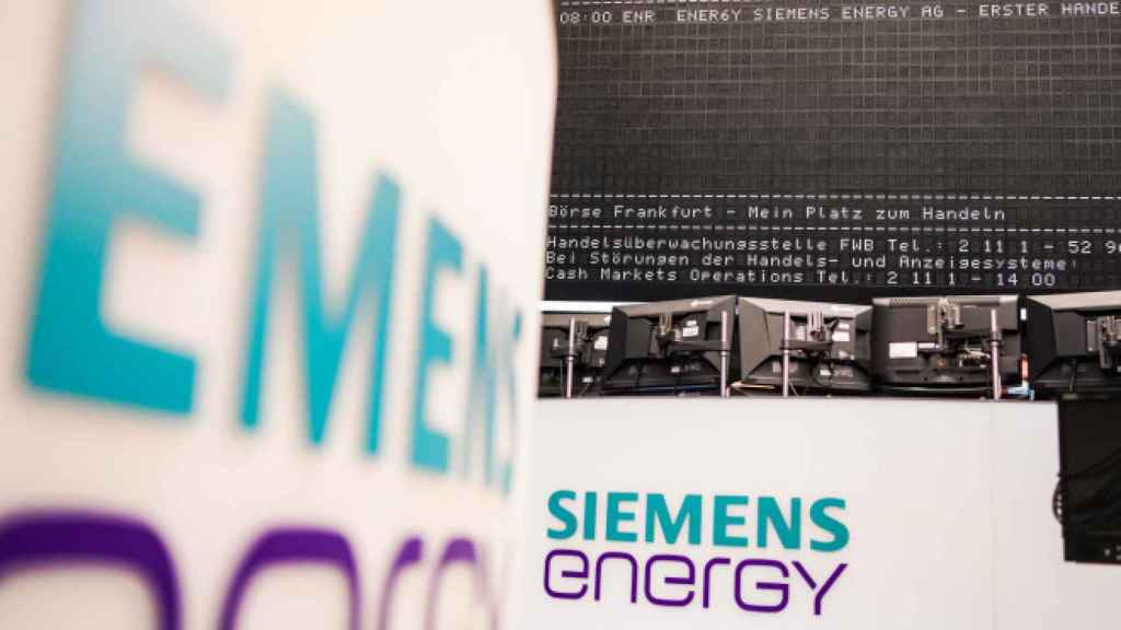 Logo de Siemens Energy en la Bolsa de Frankfurt.