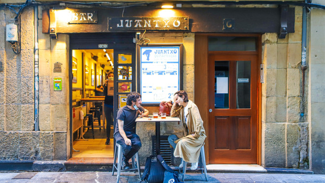 Terraza de Juantxo Taberna / Zaharrean