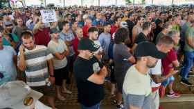 Asamblea de trabajadores de Mercedes Vitoria / L. Rico (EFE)