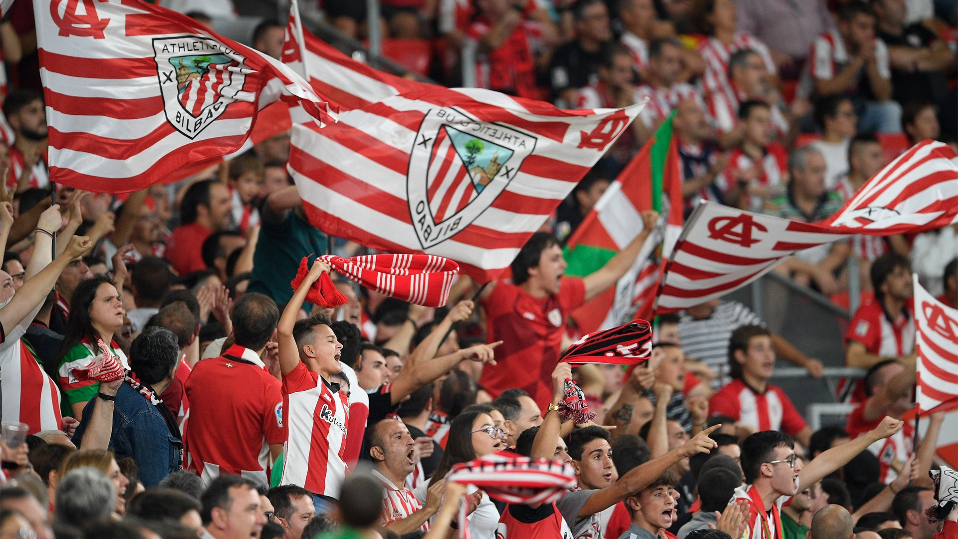 Aficionados del Athletic en San Mamés. / Athletic Club