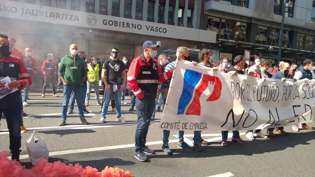 Anterior protesta de los trabajadores de Petronor en julio de 2021. / EP