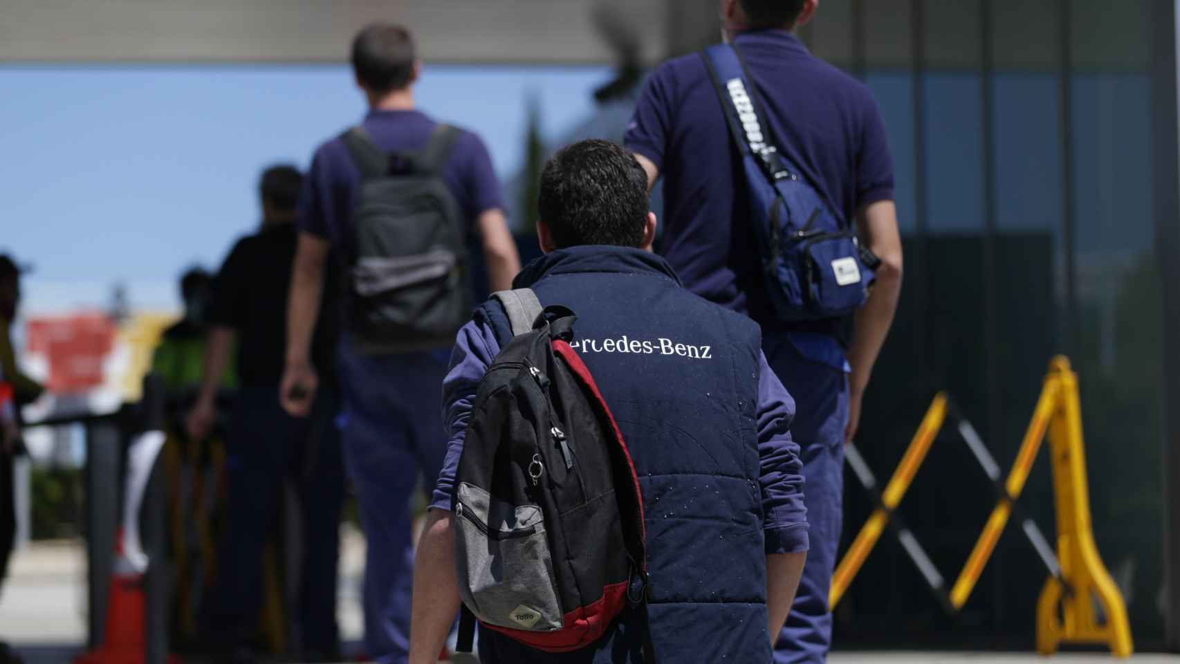 Trabajadores de la planta de Mercedes-Benz de Vitoria. / EP