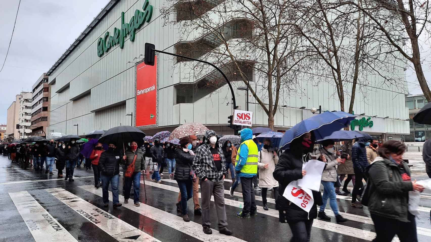 Ms de 1.000 personas se han manifestado este sbado en Vitoria. EP