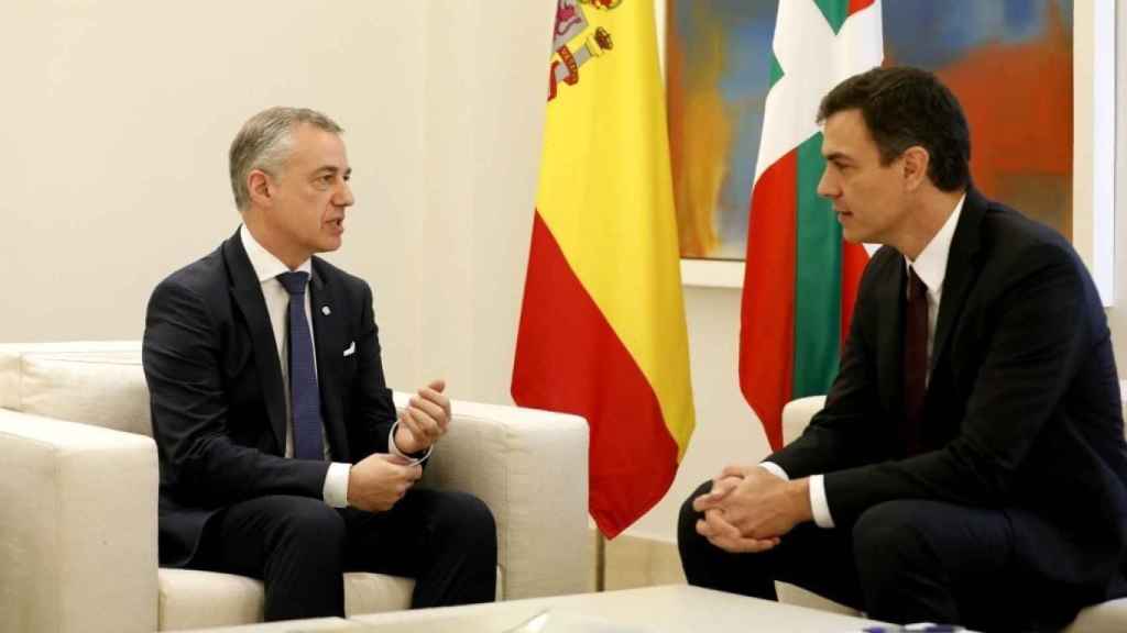 El lehendakari, Iigo Urkullu, junto al presidente Snchez en una imagen de un encuentro anterior./ EUROPA PRESS