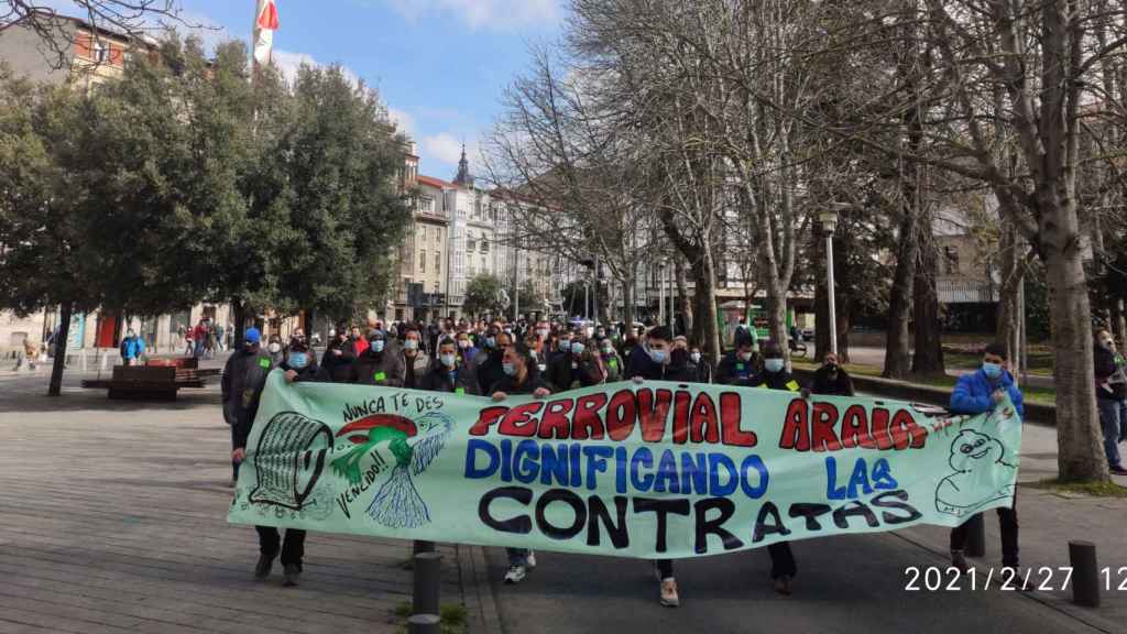 Manifestacin de la plantilla de Ferrovial Araia en Vitoria