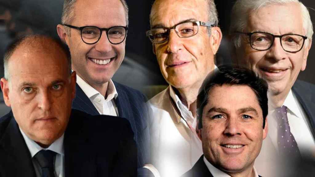 De izquierda a derecha: Javier Tebas (la Liga), Stefano Domenicali (F1), Carmelo Ezpeleta (MotoGP), Richard Masters (Premier League) y David Stern (NBA)