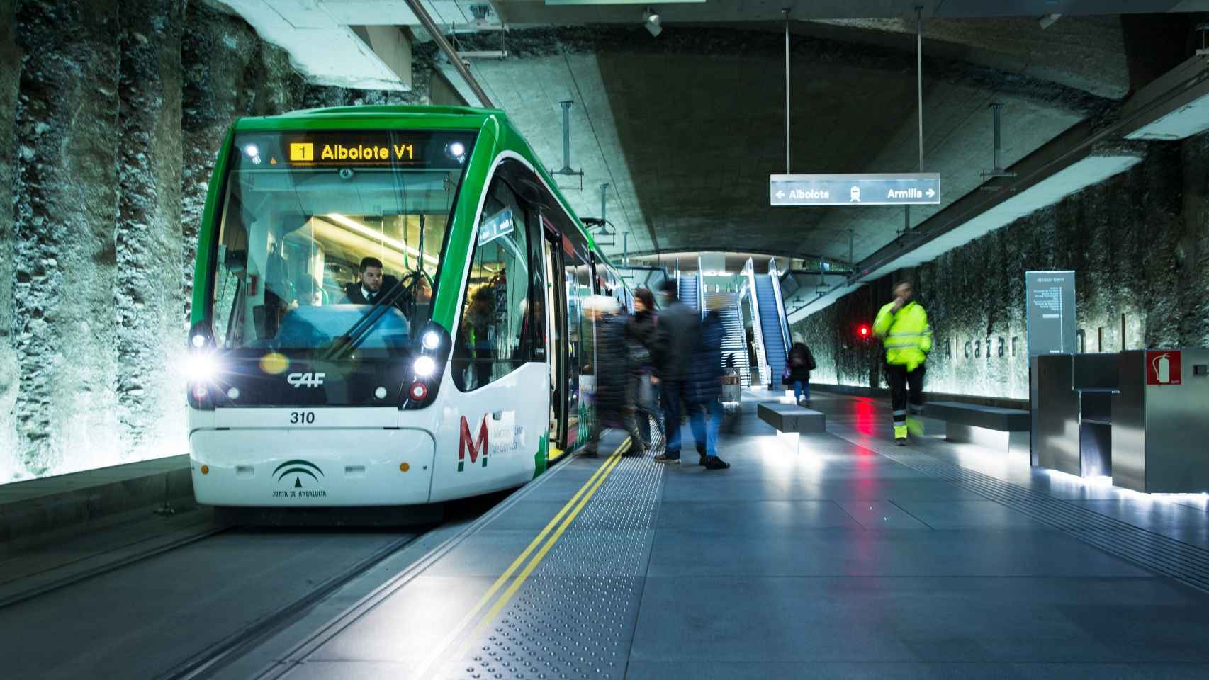 Un vagn de CAF en el metro de Granada. / EP