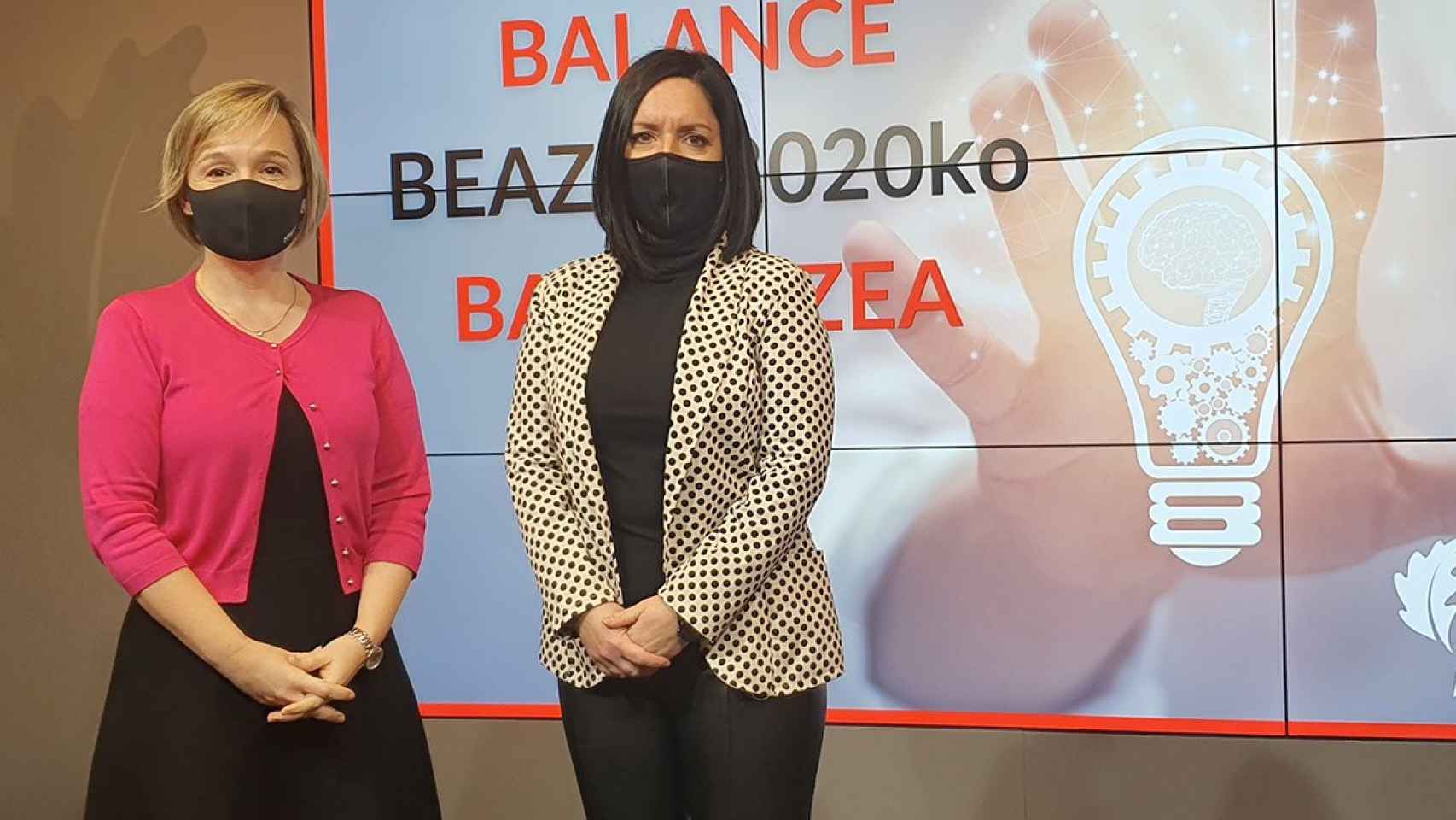 La diputada de Promocin Econmica, Ainara Basurko (i), y la directora de Beaz, Olatz Goitia (d), en un acto anterior / EUROPA PRESS