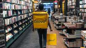 Glovo repartir libros de la Casa del Libro / GLOVO