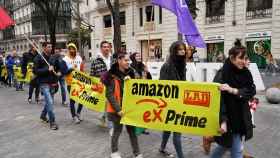 La plantilla de Amazon Trapagaran en la movilizacin de este jueves en Bilbao. / EP