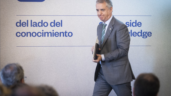 El lehendakari Urkullu durante una conferencia en San Sebastián / Javier Etxezarreta (EFE)