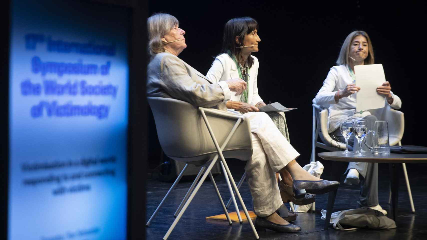 Brbara Dhrkop y Pili Zabala en el seminario Internacional sobre Victimologa, que se celebra en San Sebastin / EFE