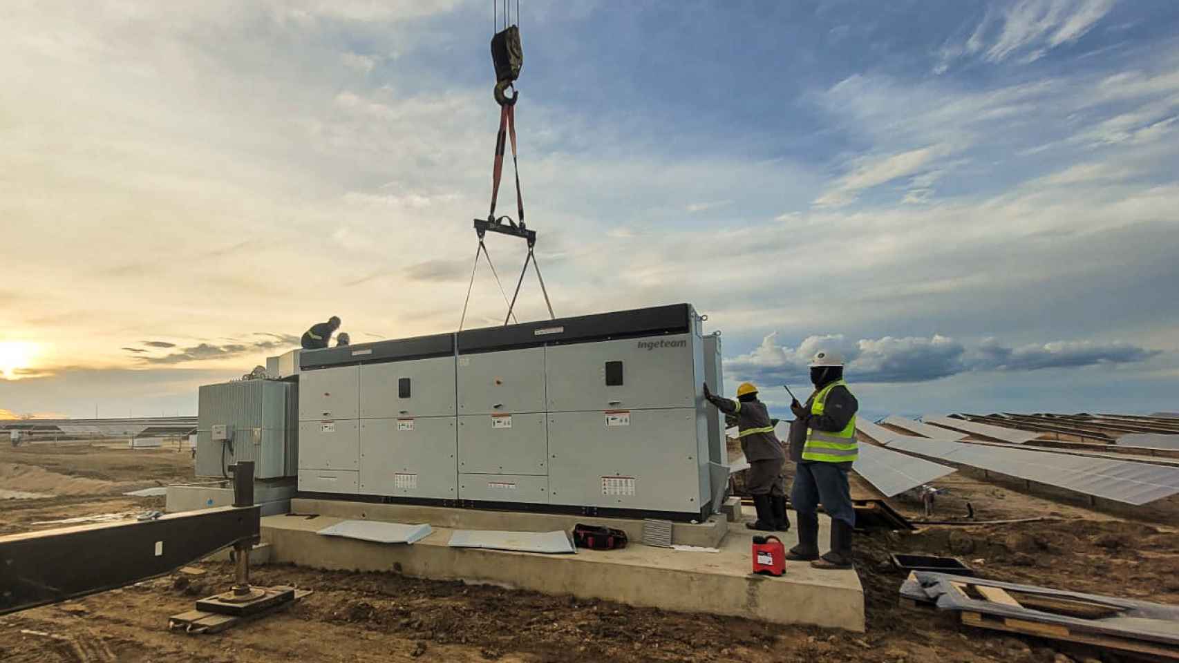 Ingeteam participa en la puesta en marcha de una gran planta solar en Brasil. / Ingeteam