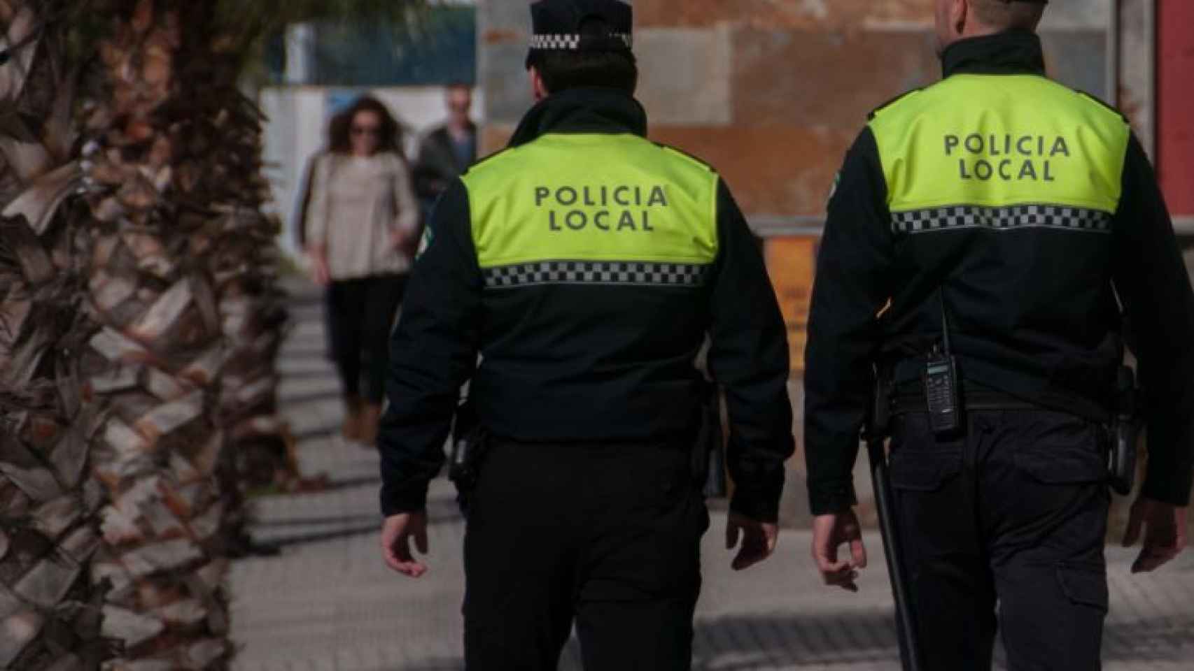 Agentes de la Polica Local. / ERNE