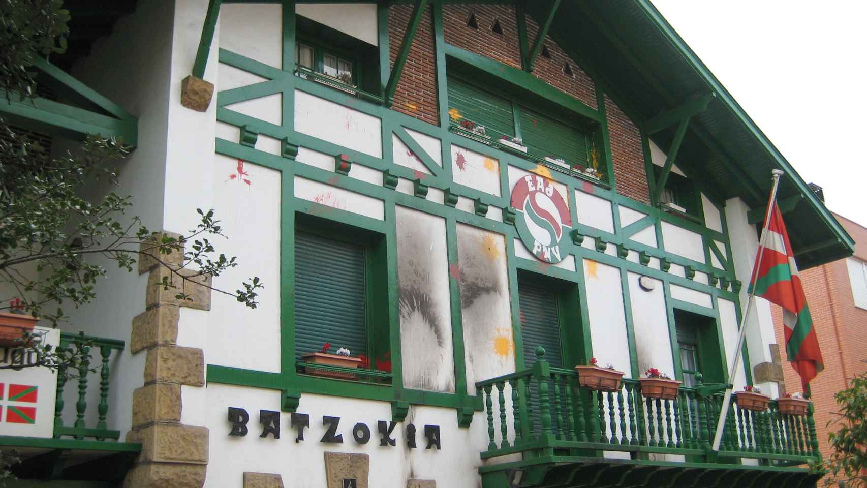 Fachada del batzoki de Las Arenas, en Getxo / Wikimedia Commons