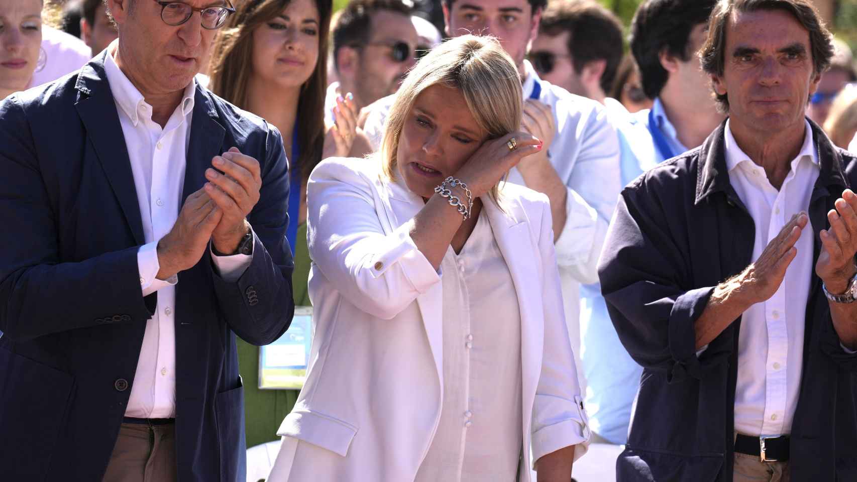 Marimar Blanco, el presidente del PP, Alberto Nez Feijo, y el ex presidente del Gobierno Jos Mara Aznar durante el homenaje del PP a Miguel ngel Blanco / H.Bilbao - EP