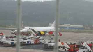 El temporal se ceba con el aeropuerto de Bilbao: dos vuelos cancelados y cinco desviados