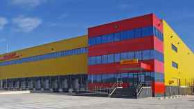 1200 logistic center foronda airport spain dhl idom 123 660x371