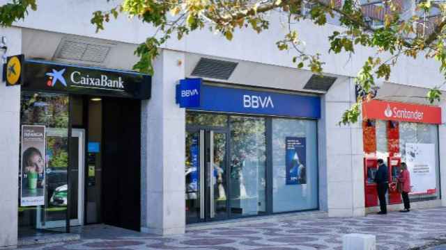 Bancos y elctricas recurren contra las tasas del Gobierno vasco / EFE