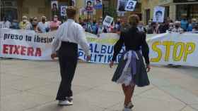 Imagen de un acto por los presos de ETA celebrado en Zarautz en agosto de 2021. / COVITE