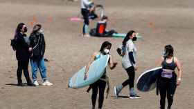 Mascarillas, es tiempo de replantearse donde y cuando deberamos llevarlas. / SINC