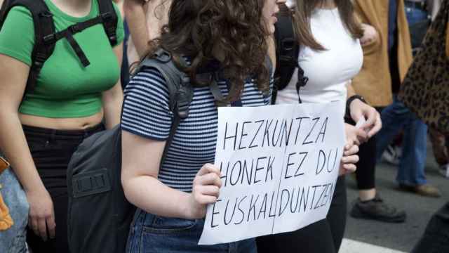 Manifestacin de jvenes en favor del uso del euskera / @Gaztealdia