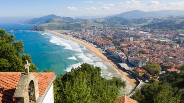 Playa del pueblo costero más feliz de Euskadi.