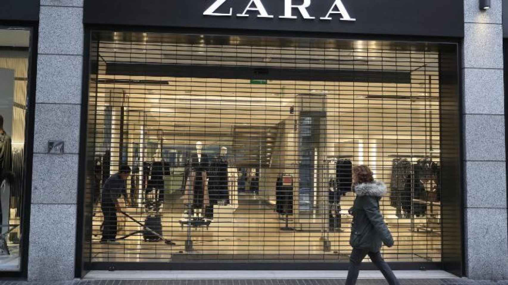 Inditex impulsa el crecimiento en lnea y acelera el cierre de tiendas. EFE