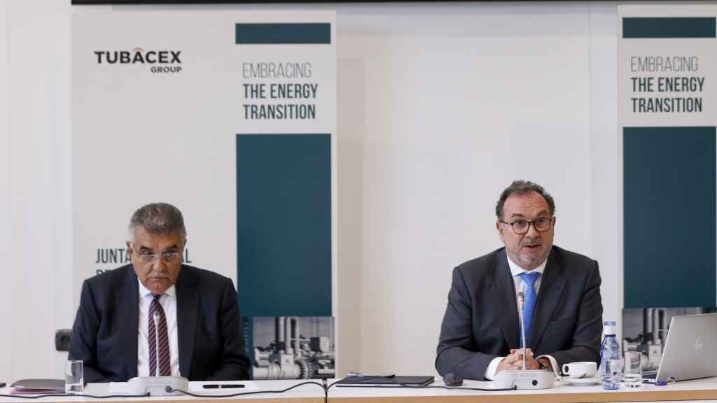 El presidente y el CEO de Tubacex, Francisco Javier García Sanz y Jesús Esmorís / EFE