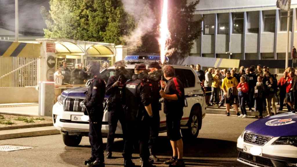 Imagen de una protesta a las puertas de Michelin durante una de las últimas huelgas /ESK