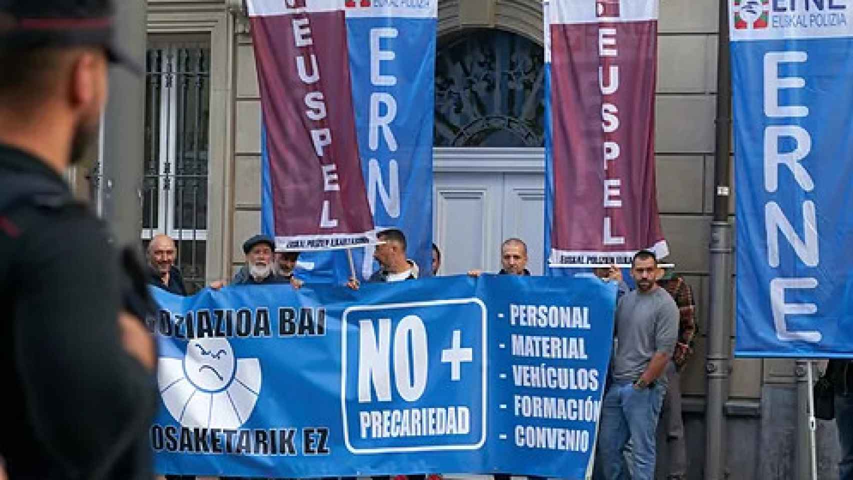 ErNE, Esan, Euspel y Sipe hartos de la soberbia y chulería de Seguridad