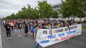 Cientos de trabajadores de la factoría de Michelin de Vitoria/EFE