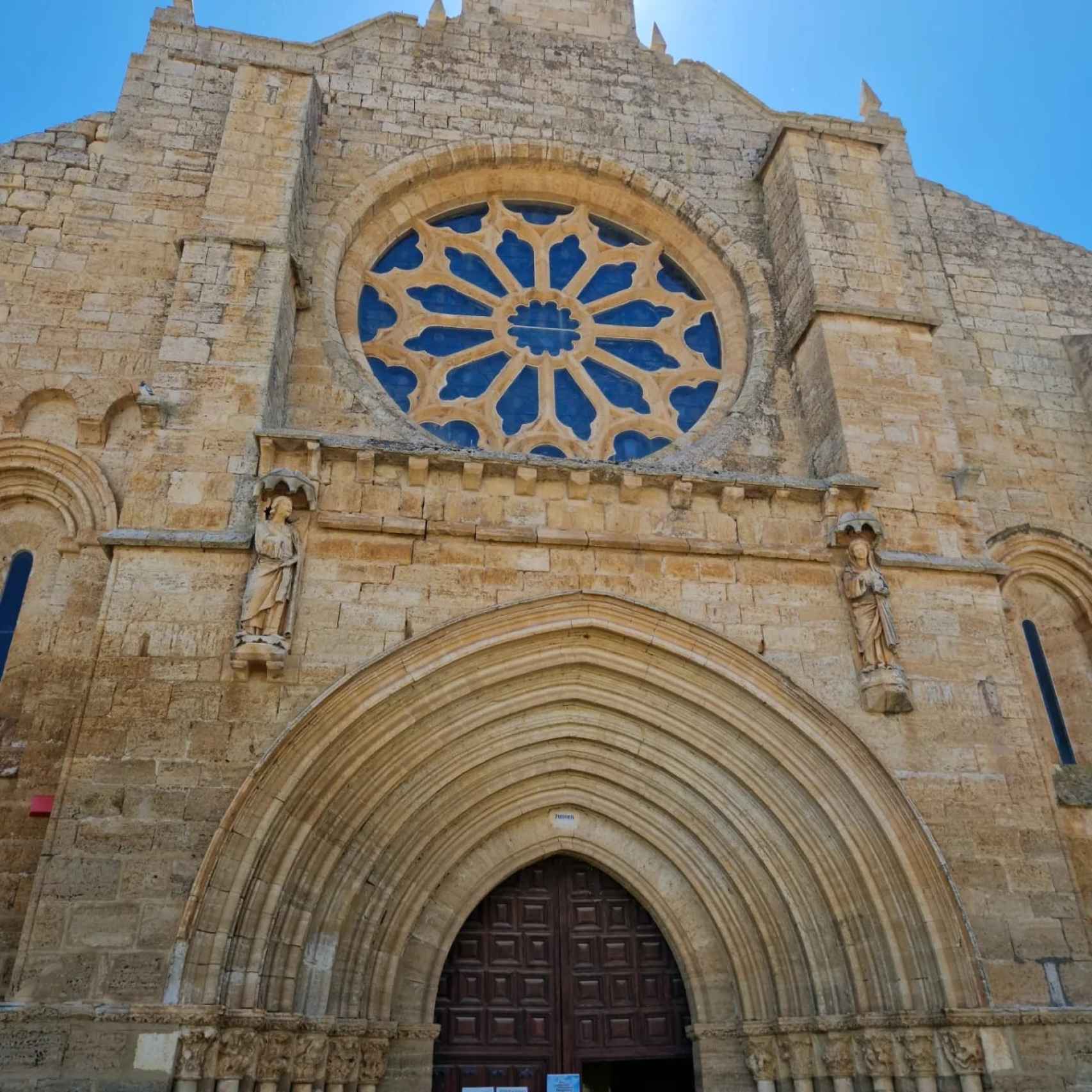 En su interior está la talla policromada Virgen del Manzano a la que se le dedicaron una serie de cantinas / A. VIRI