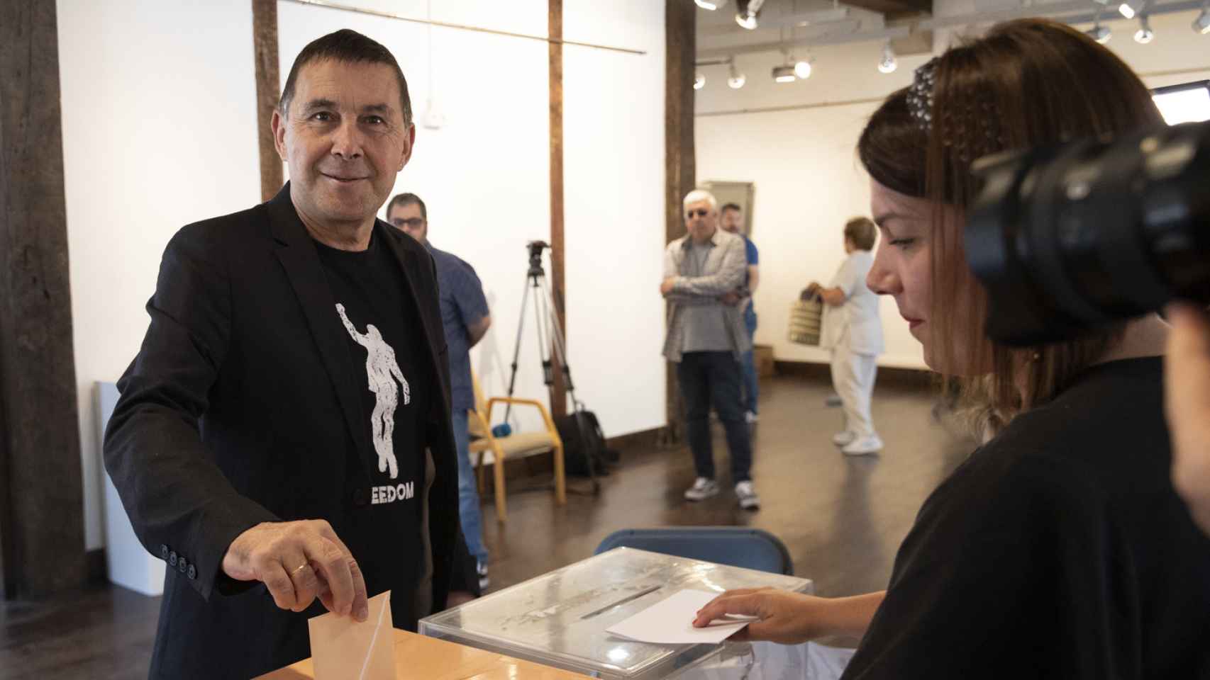 Arnaldo Otegi este domingo al votar en Elgoibar.