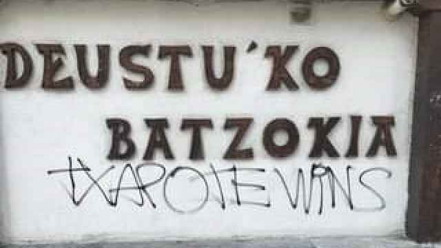 Atacan otro batzoki con pintadas de Txapote gana contra el PNV