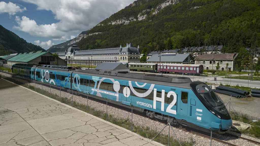 Modelo de tren de hidrógeno de CAF / CV