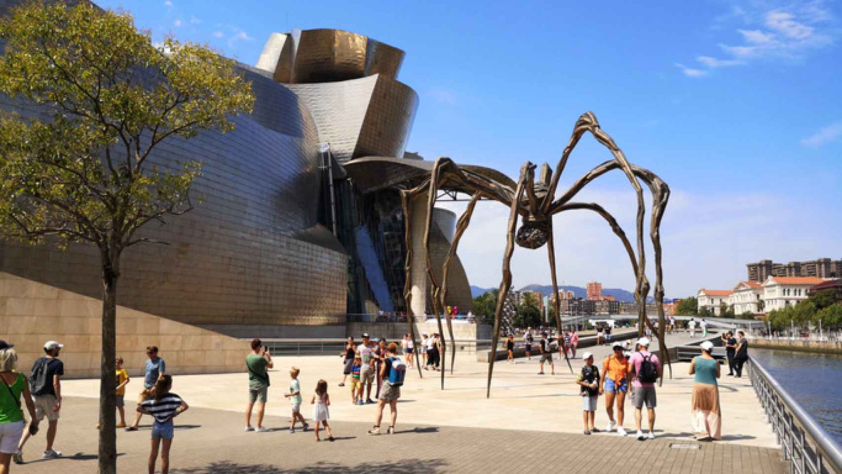 El consejero de Turismo, Javier Hurtado, en el espacio festivo de Aste Nagusia / Europa Press