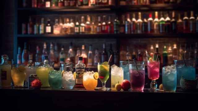 Bebidas en la barra de un bar / SERVIMEDIA