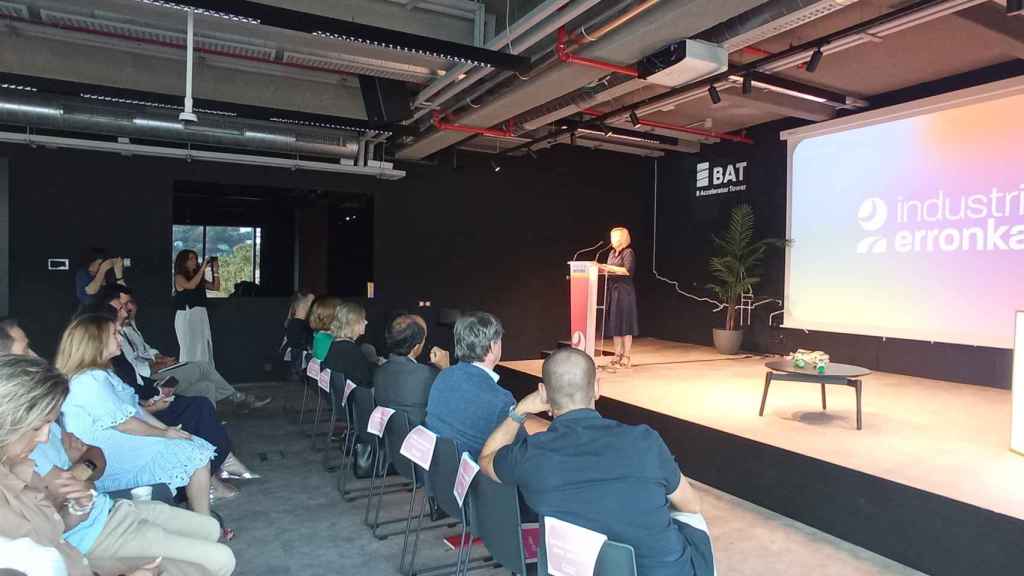 Acto de presentación de la quinta edición de Industria Erronka en la torre BAT de Bilbao.